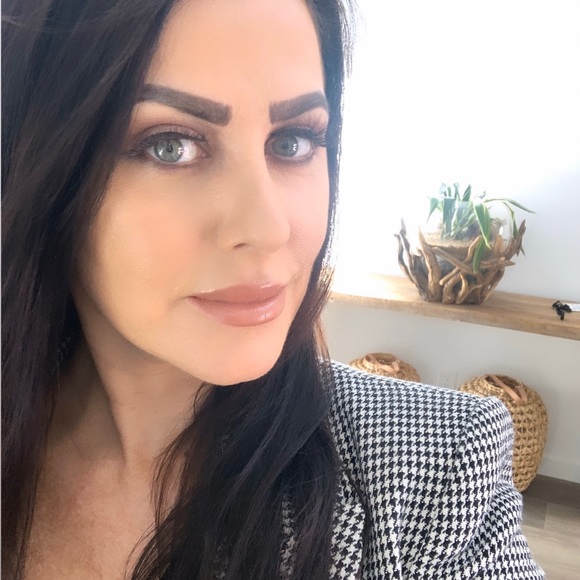 Meet your Posher, Kath - Picture 3 of 16